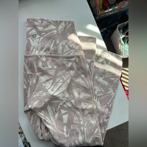 Lululemon wunder under leggings